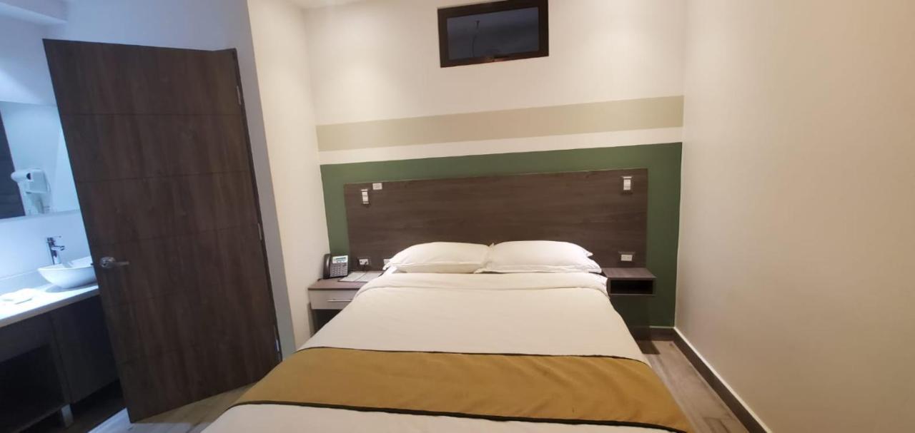 Cultura Plaza Hotel 4*