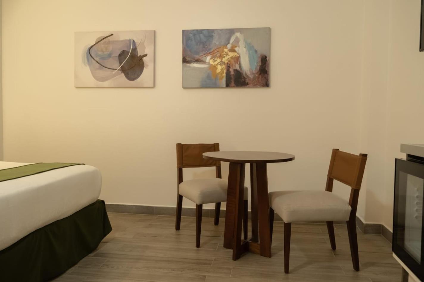 Cultura Plaza Hotel 4*