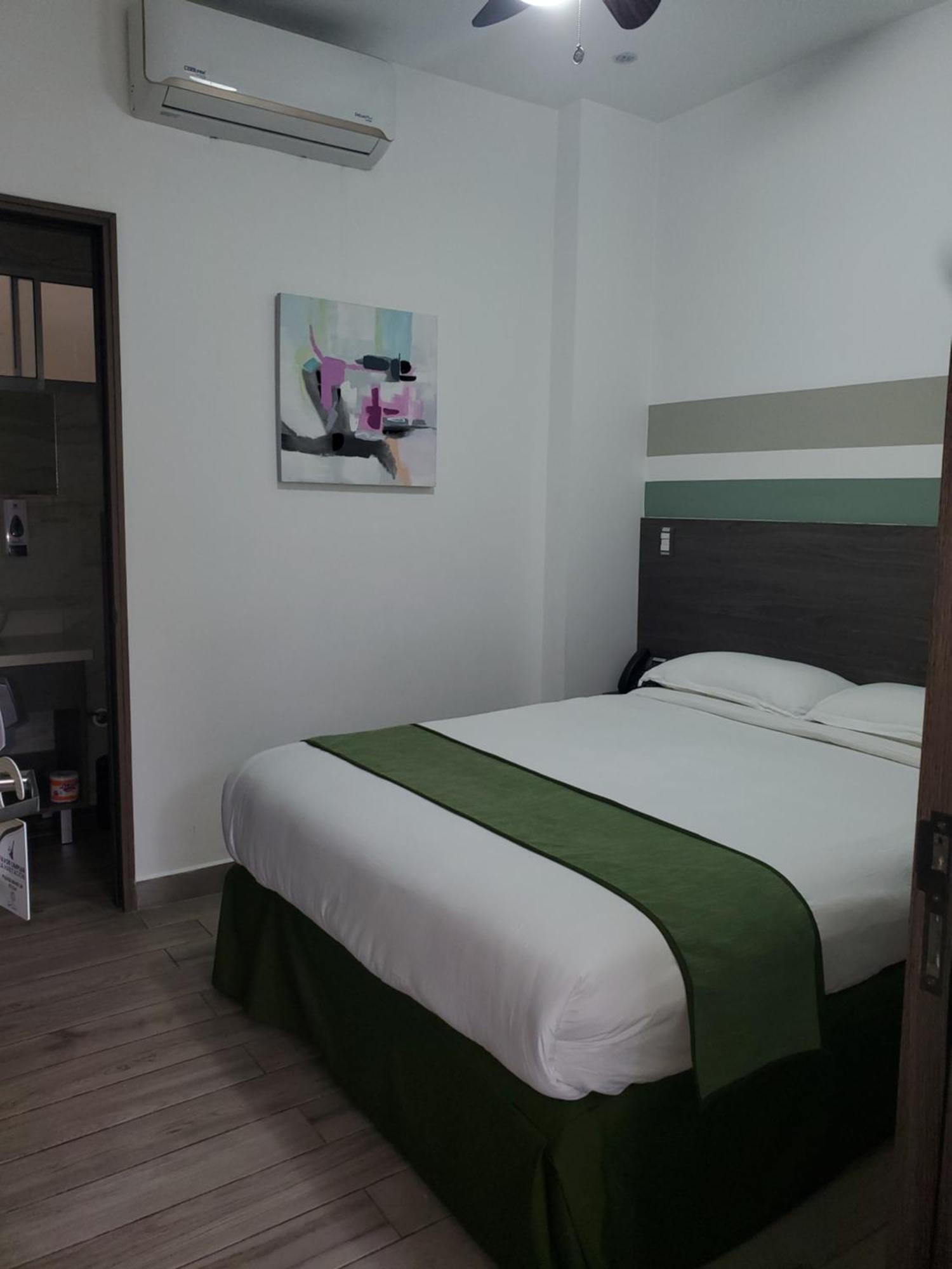Cultura Plaza Hotel 4*